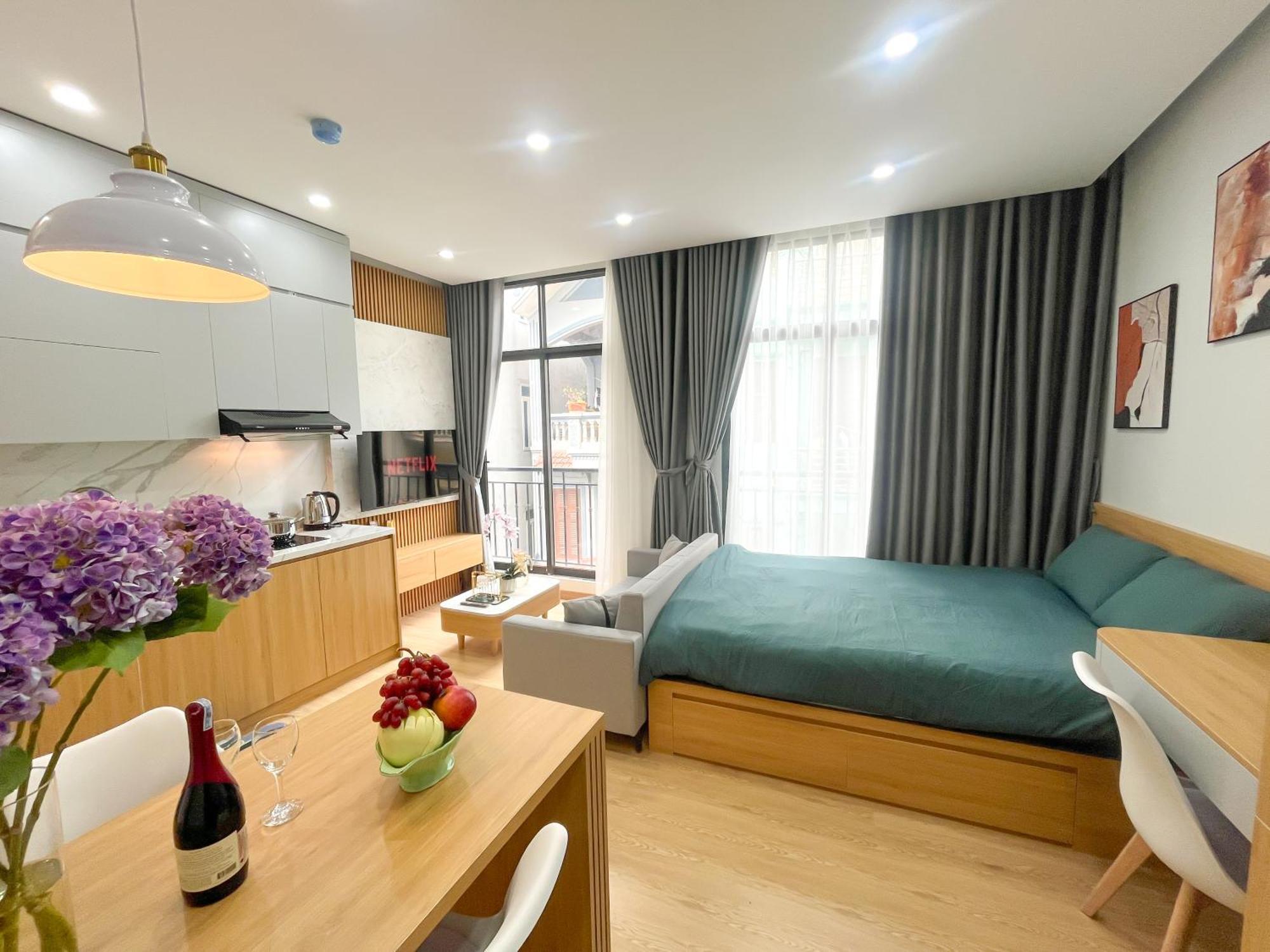 Amazing Housing Lac Long Quan Hanoi Exterior photo