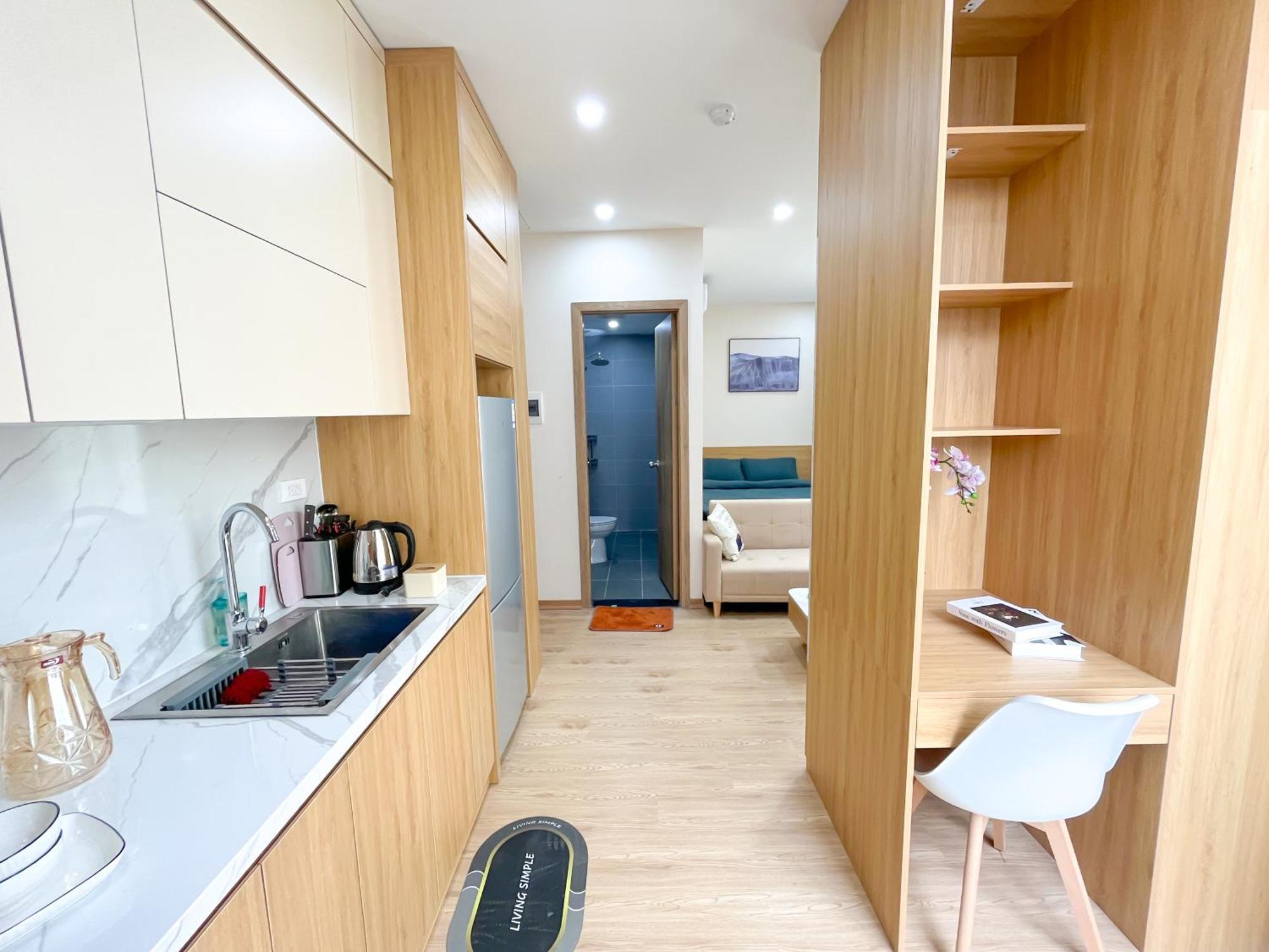 Amazing Housing Lac Long Quan Hanoi Exterior photo